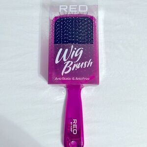 Wig Brush Square